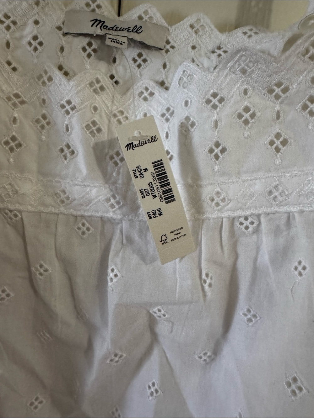 Embroidered Eyelet Tank - Picture 3 of 5